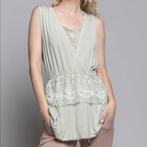 POL Lace Detail Sleeveless Top